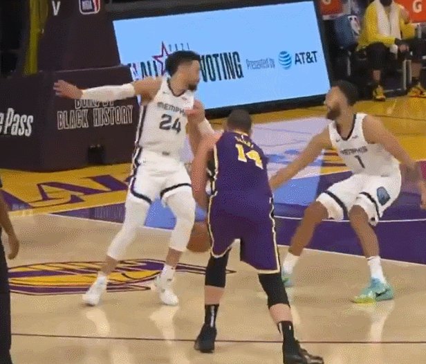 九游娱乐网站-爆扣拉弓似满月！36岁詹皇距过气还远 距MVP很近