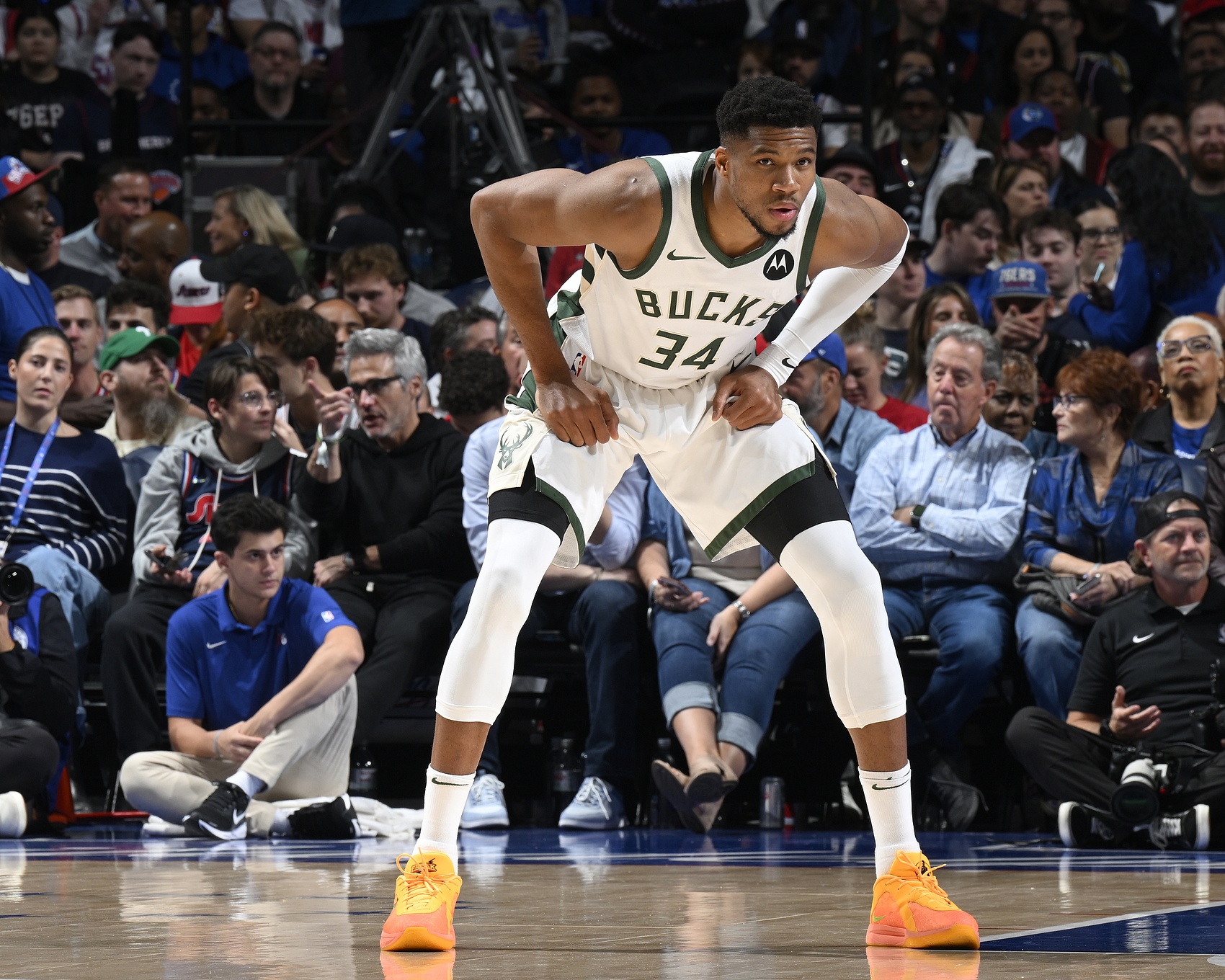 九游娱乐网站-路威：字母明白雄鹿雪藏主力是常规操作 但公开挑明就无和解余地