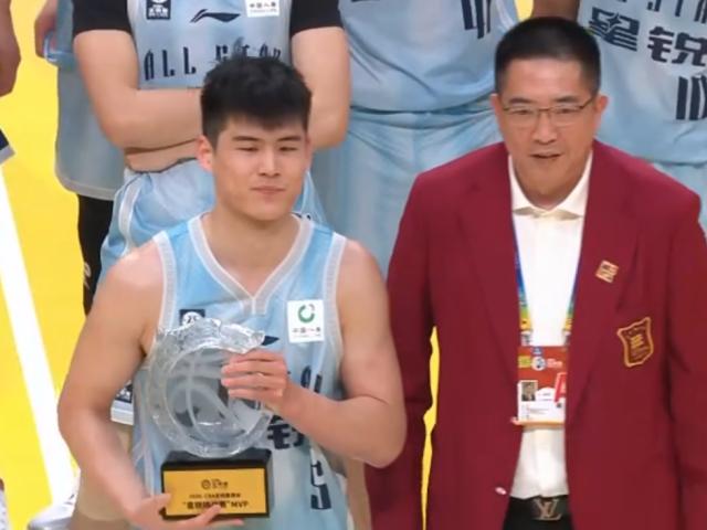 九游娱乐网站-陈家政轰26+6夺MVP！星锐队大胜大学生联队